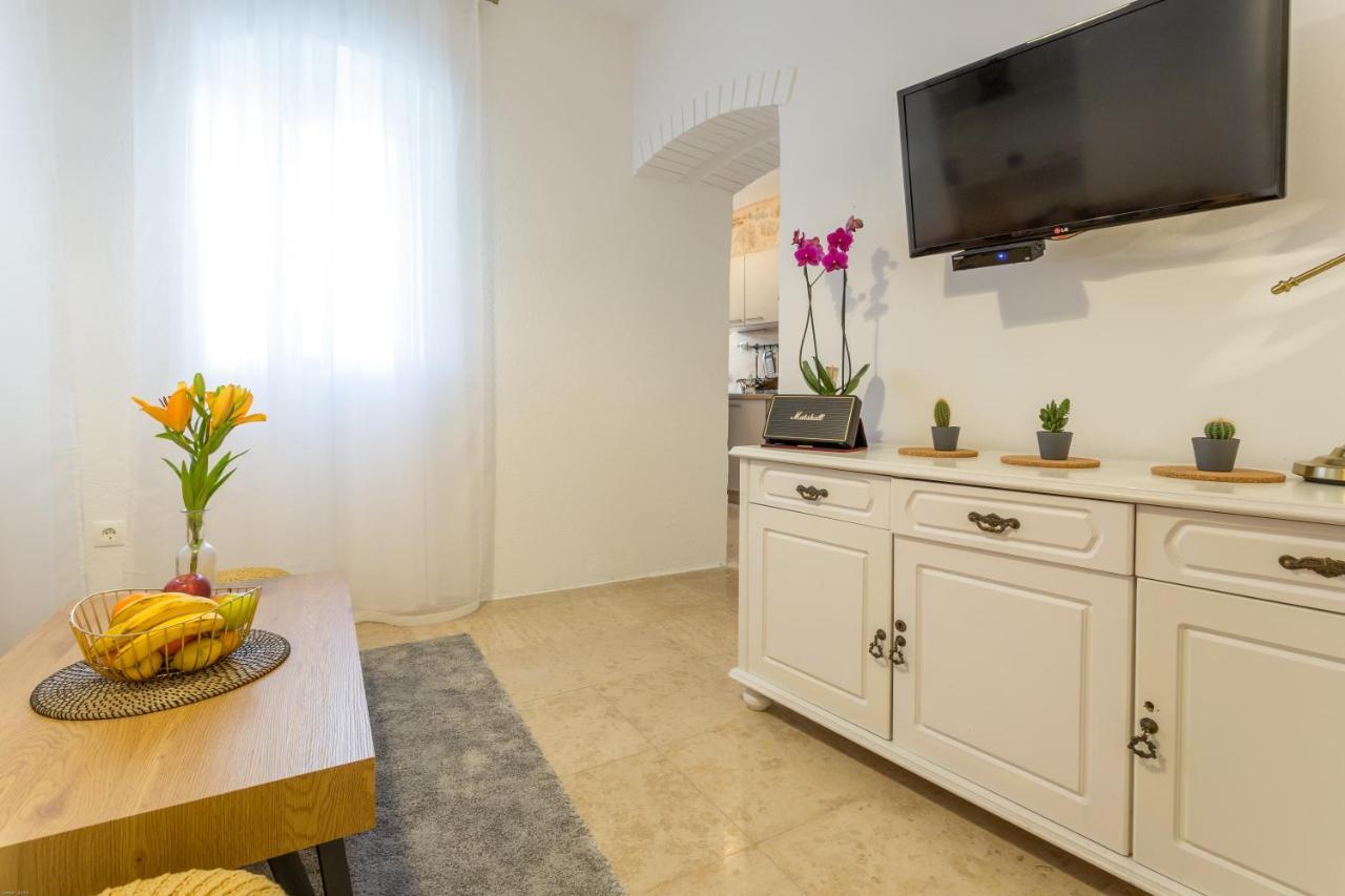 Lola Apartments - Zf Hvar 赫瓦尔 外观 照片